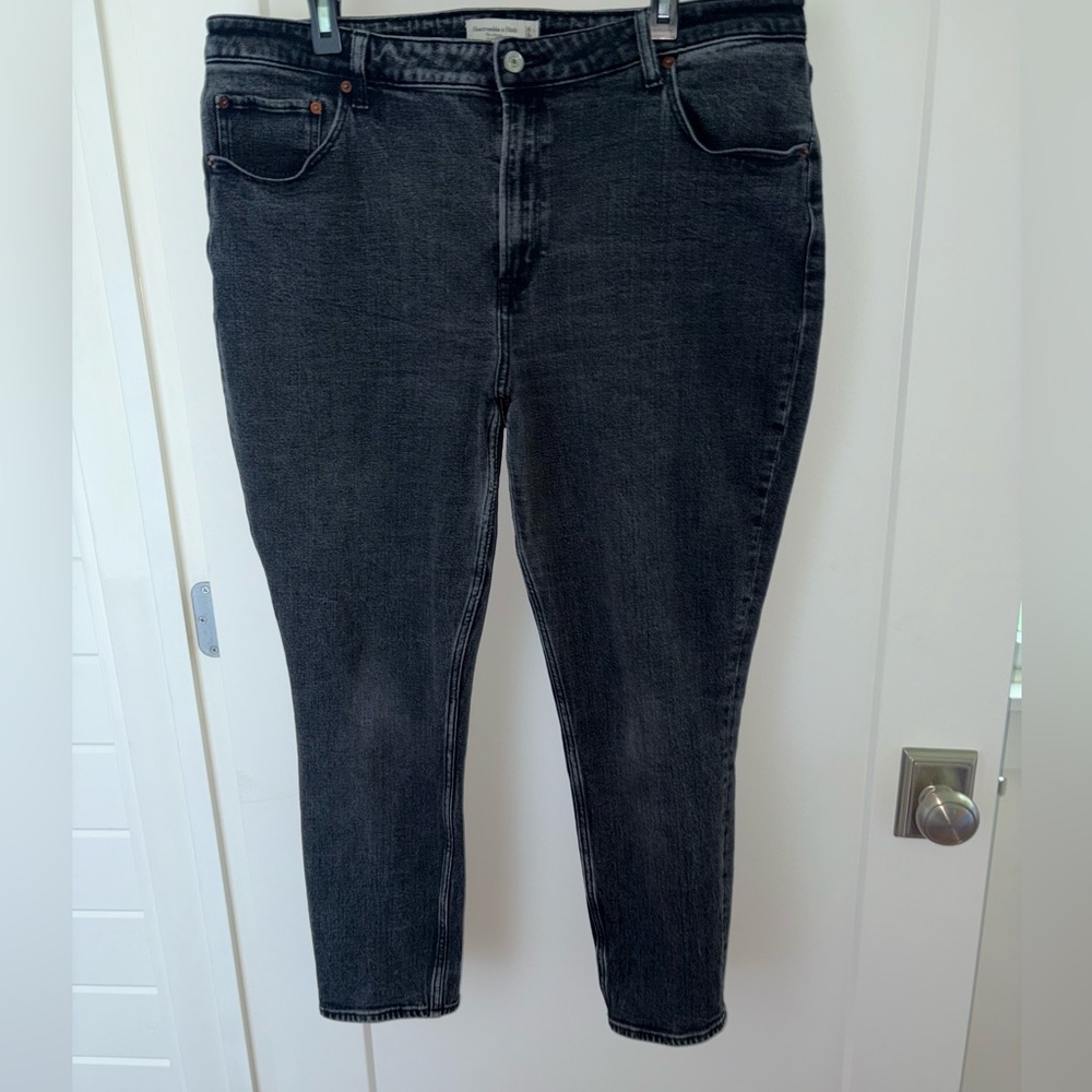 Abercrombie & Fitch the skinny high rise curve love jeans sz 34/18R EUC